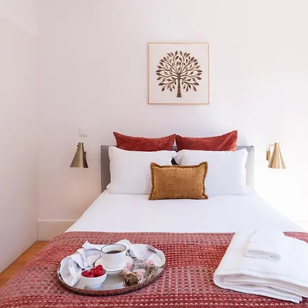 Stylish Flats With Terrace & Jacuzzi By Hostwise