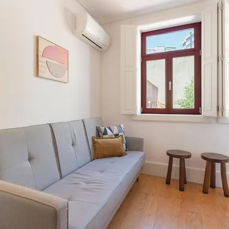Stylish Flats With Terrace & Jacuzzi By Hostwise Oporto