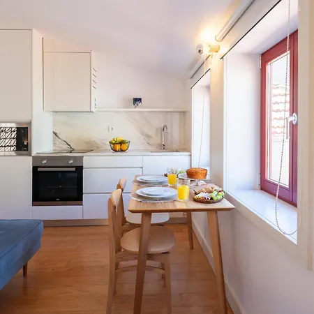 Appartement Stylish Flats With Terrace & Jacuzzi By Hostwise