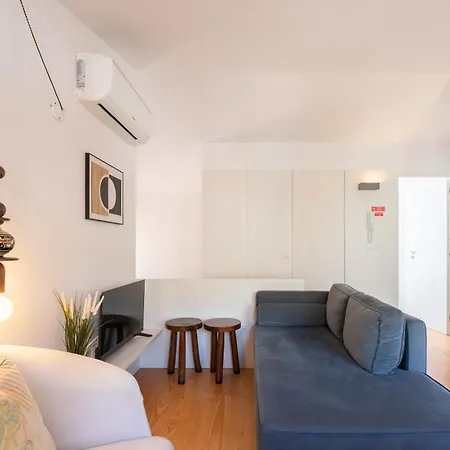 Appartement Stylish Flats With Terrace & Jacuzzi By Hostwise