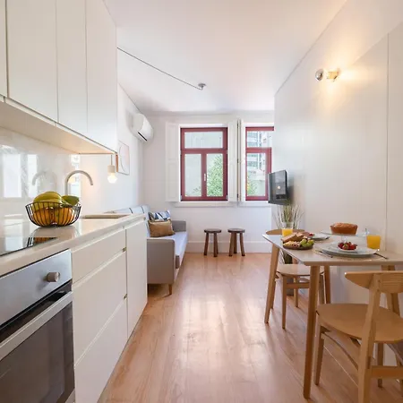 Stylish Flats With Terrace & Jacuzzi By Hostwise