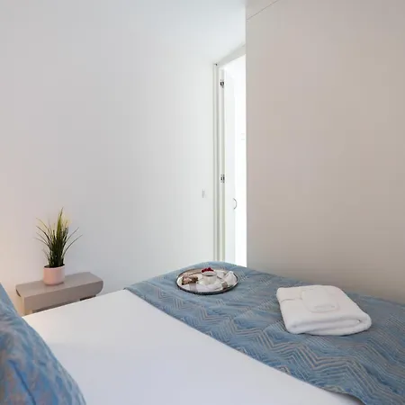 Stylish Flats With Terrace & Jacuzzi By Hostwise Appartement Oporto