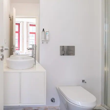 Appartement Stylish Flats With Terrace & Jacuzzi By Hostwise